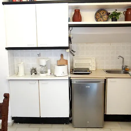 Archondisa خانيا